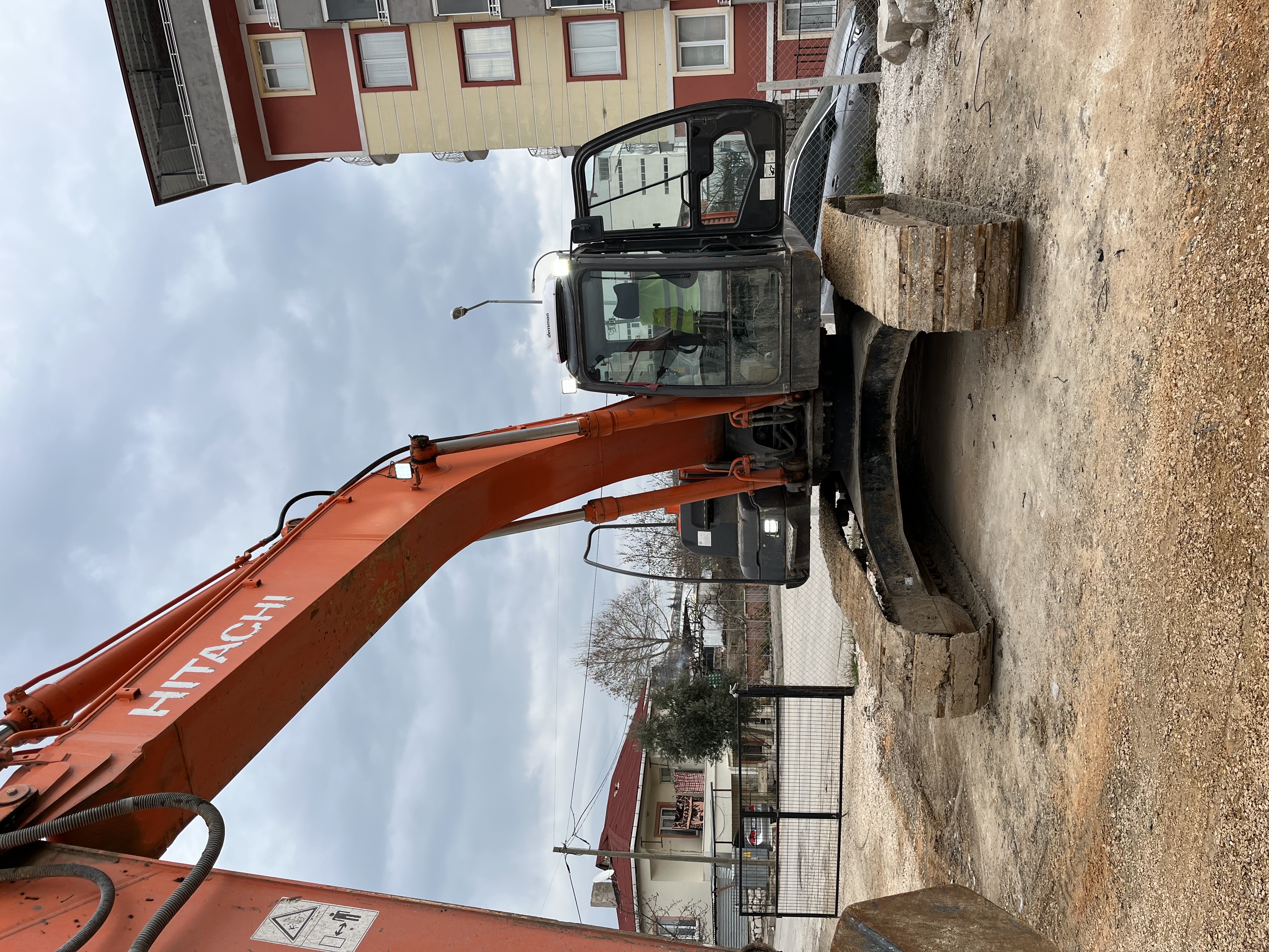 EXCAVATÖR